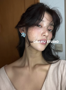 法式冰蓝釉面晕染花朵耳钉