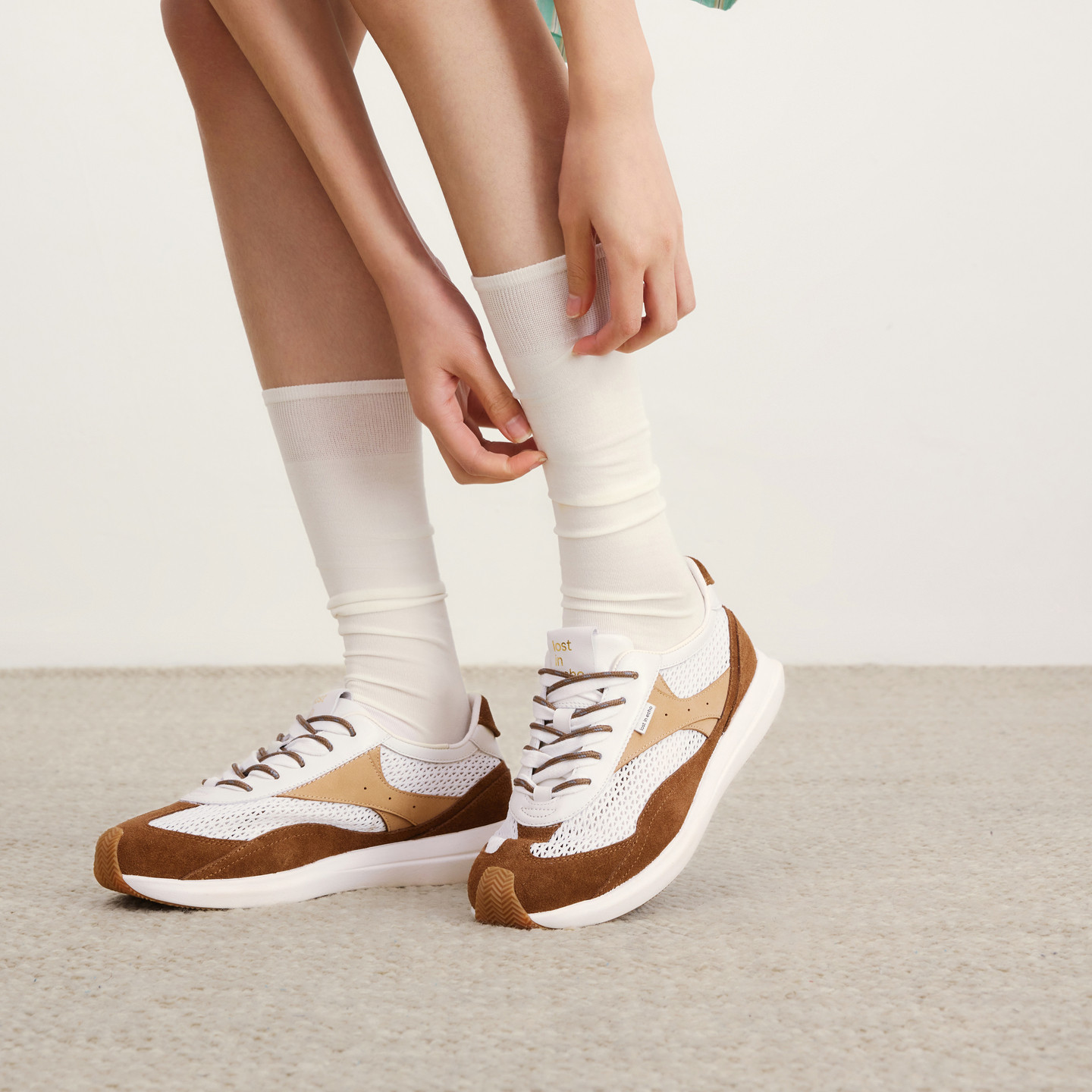 lost in echo2026春夏新款超轻透气网布时髦拼色厚底增高阿甘鞋女