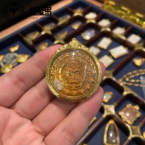 Egg-egg buddies Thai Buddhist Azzan early Zedogold 2550 Gold shell with Samakempty card Old card signed