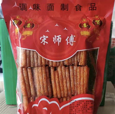 新货宋师傅辣条网红正宗大刀肉素食麻辣80后怀旧零食方正辣块辣片 - 图1