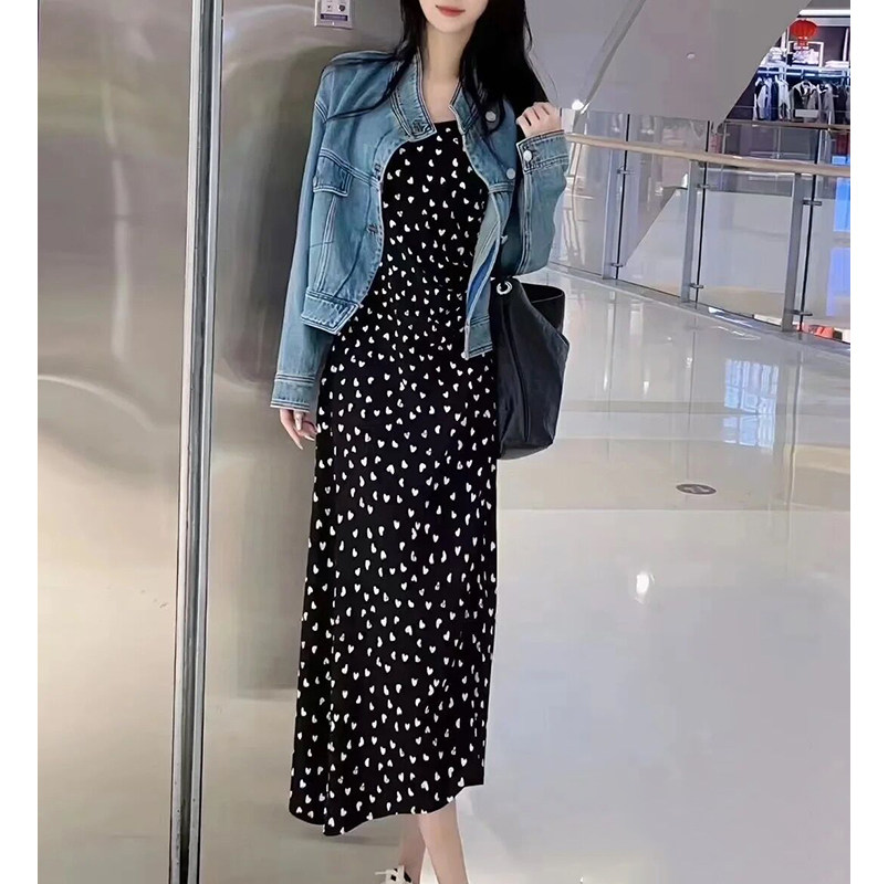 艾诺丝2024春法式气质修身显瘦不规则开叉爱心吊带连衣裙40229054