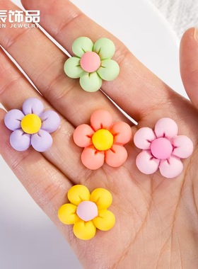 五瓣花朵奶油胶发饰洞洞鞋摆件