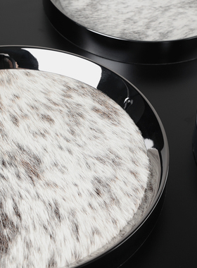 样板间客厅轻奢圆形马毛托盘摆件