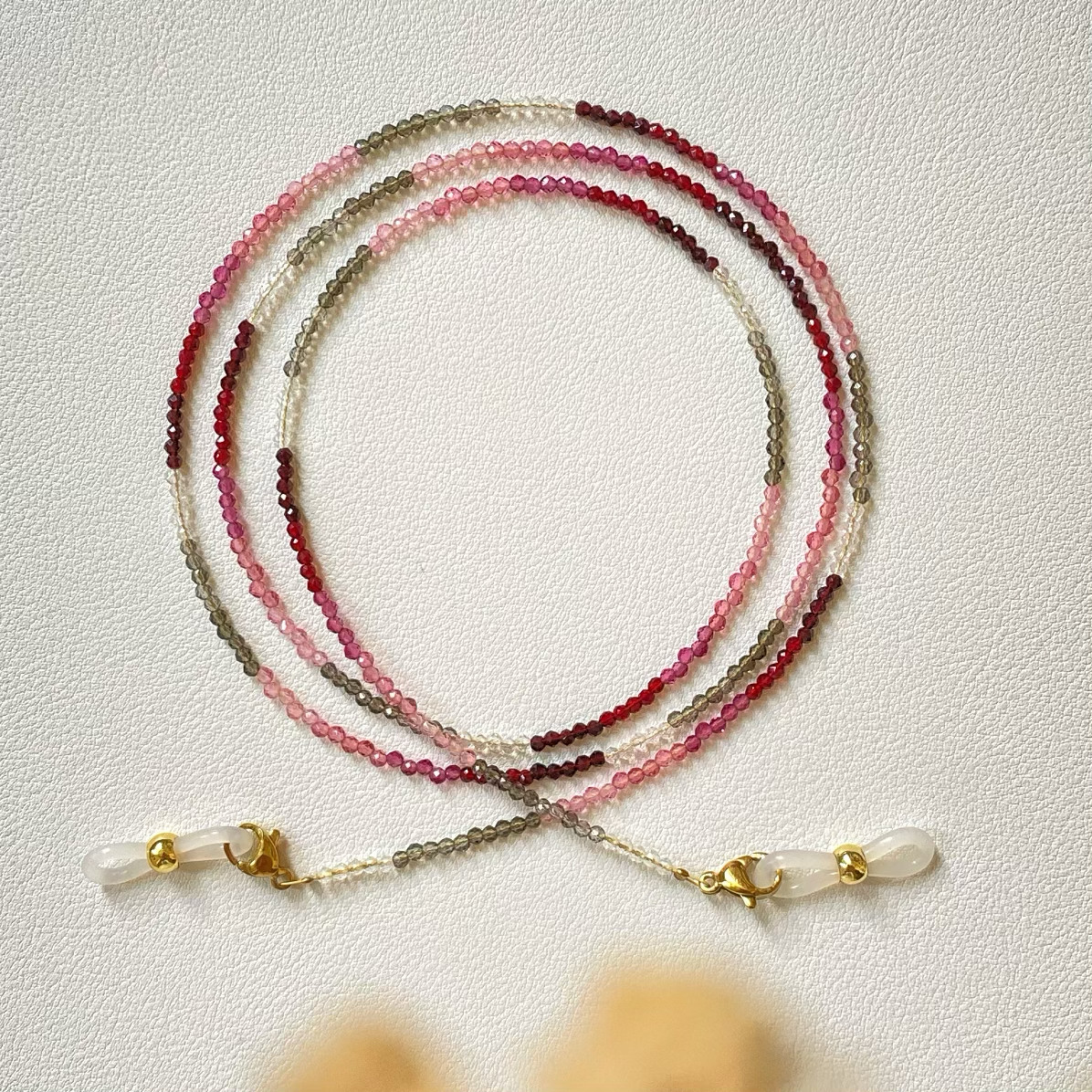 新中式国风撞色眼镜链女渐变红灰水晶极细2mm耳机链项链墨镜配饰,淘宝优惠券,粉丝福利购,淘宝优惠卷