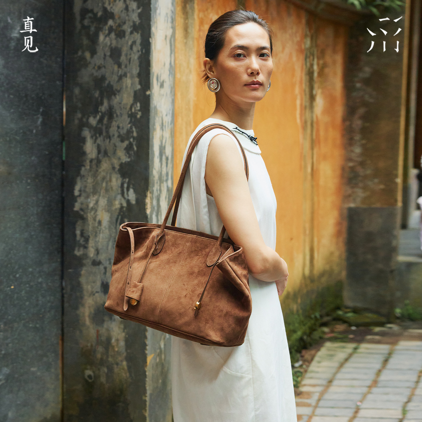 【佳琦推荐】【李兰迪同款】直见一撇折耳包牛皮手拎秋冬单肩女包,淘宝优惠券,粉丝福利购,淘宝优惠卷