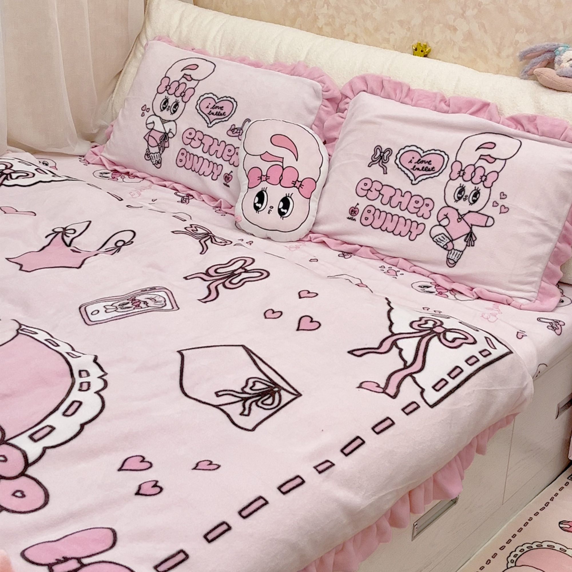 【8折清仓】艾丝乐正版联名芭蕾宝贝牛奶绒秋冬四件套花边床品,淘宝优惠券,粉丝福利购,淘宝优惠卷