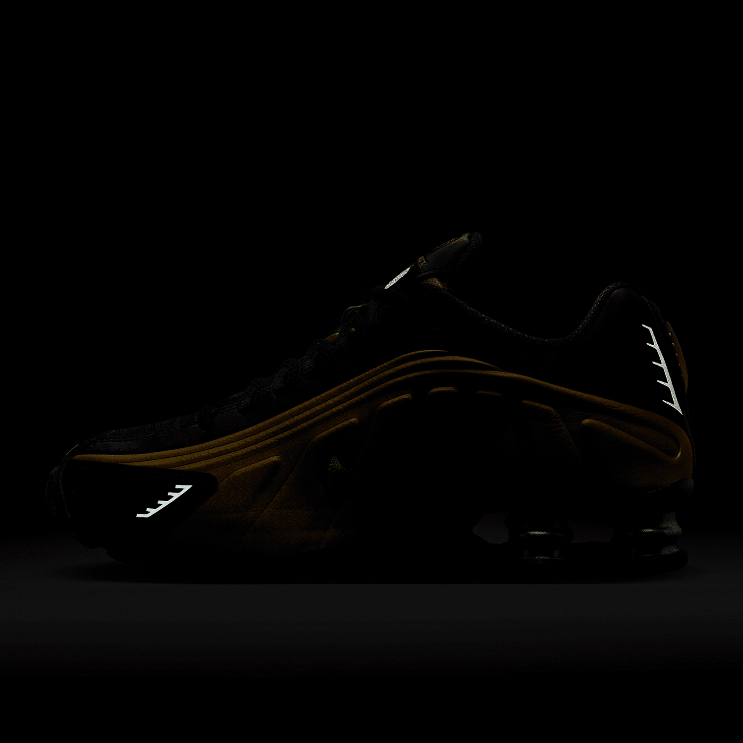 Nike/耐克正品Shox R4男女训练气垫减震耐磨运动跑步鞋AR3565-005 - 图2