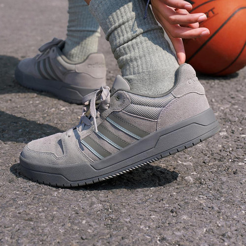 Adidas/阿迪达斯正品ENTRAP男女篮球运动经典复古耐磨板鞋KI8456 - 图1