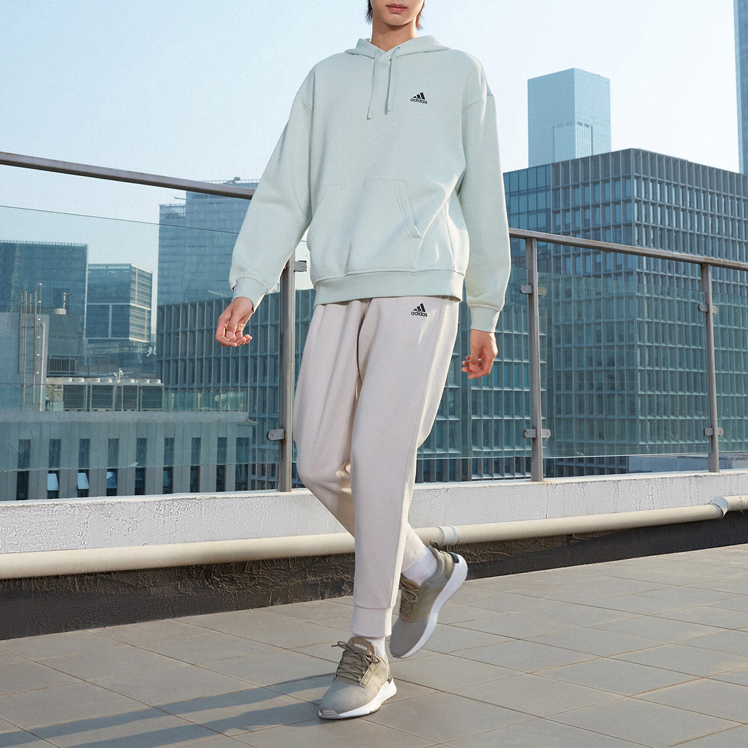 Adidas/阿迪达斯正品LABEL HOODIE 情侣款加绒连帽卫衣IB2711 - 图1