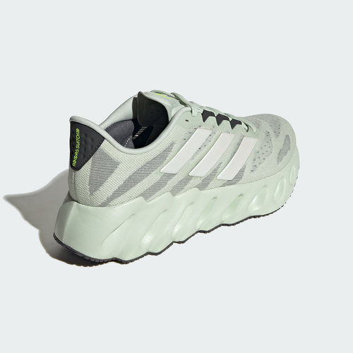 Adidas/阿迪达斯官方正品SWITCH FWD男子透气低帮跑步鞋IG0674 - 图1
