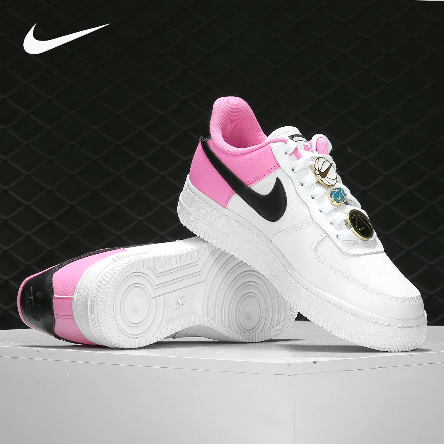 Nike/耐克正品当季新款女子空一号运动休闲板鞋AA0287-107,淘宝优惠券,粉丝福利购,淘宝优惠卷