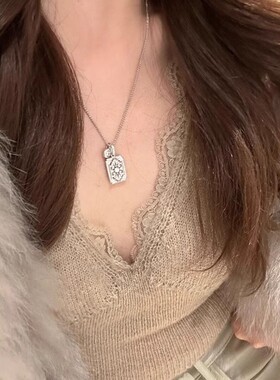 中古色满钻无事牌项链新款高级感