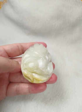 天然岫玉九尾狐狸吊坠花玉早遇正缘毛衣链玉坠子男女挂件一物一图