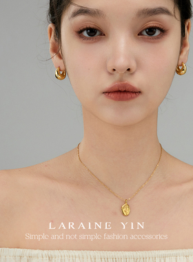 欧美小众设计浮雕玫瑰吊坠项链叠戴锁骨链钛钢颈链不易掉色镀18k