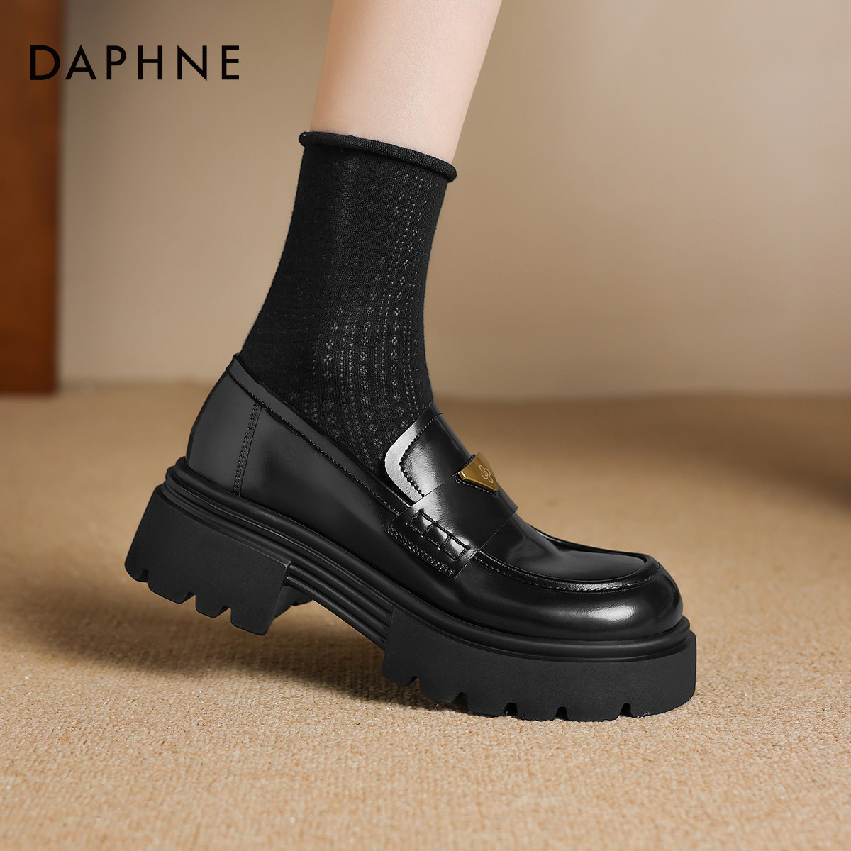 达芙妮黑色乐福鞋女2025秋冬新款增高百搭单鞋一脚蹬小皮鞋豆豆鞋,淘宝优惠券,粉丝福利购,淘宝优惠卷