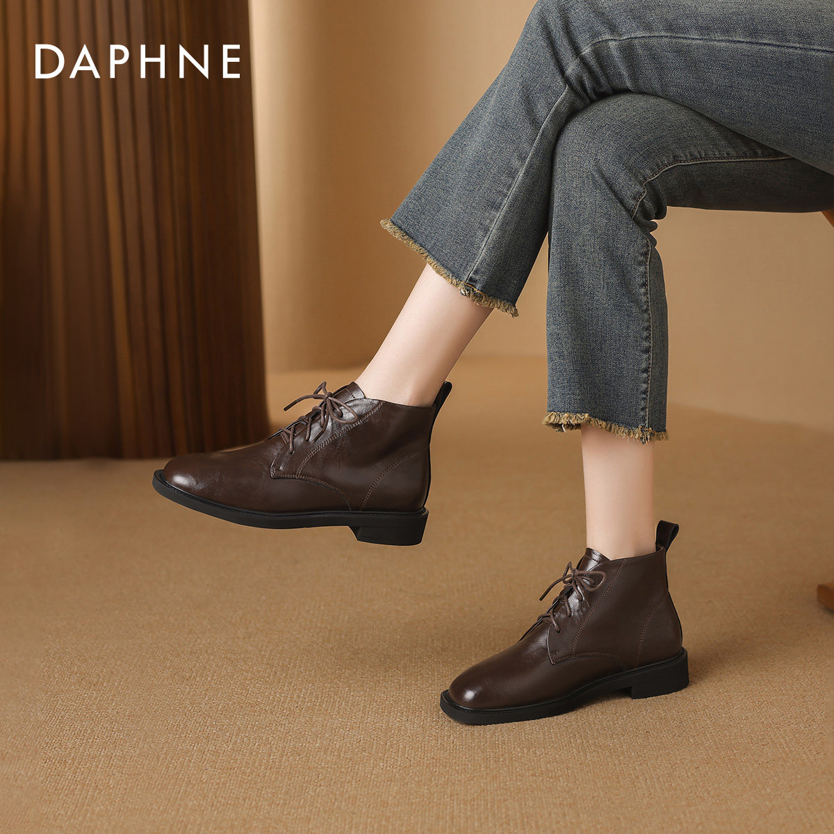 达芙妮系带深口小皮鞋2025新款女士女款黑色棕色秋冬季百搭女鞋子,淘宝优惠券,粉丝福利购,淘宝优惠卷