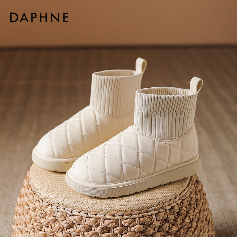  达芙妮时尚雪地靴