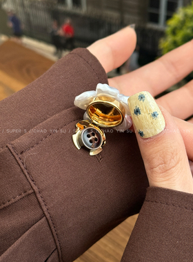 巴洛克风山茶花珍珠袖扣