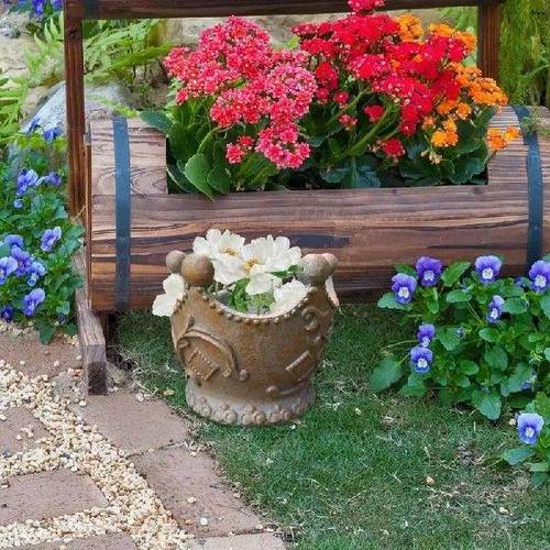 car crown shaped Resin Flower Pot Small Cactus Planter - 图2