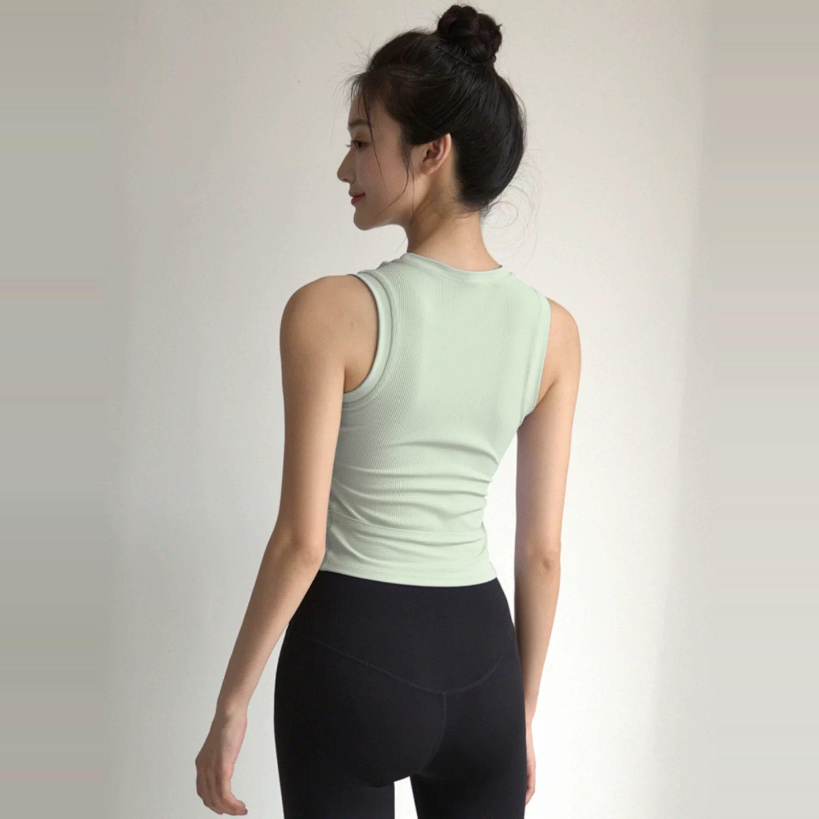 新款运动背心女带胸垫跑步训练健身服无袖瑜伽服速干透气上衣,淘宝优惠券,粉丝福利购,淘宝优惠卷