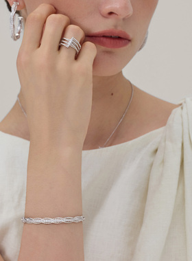 Wens密镶锆石链条纽花手镯