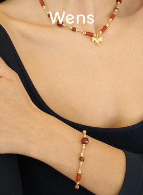 红玛瑙彩宝小福马吊坠串珠手链