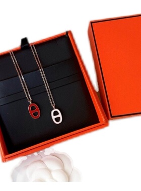 日韩风猪鼻子白色小众设计感吊坠