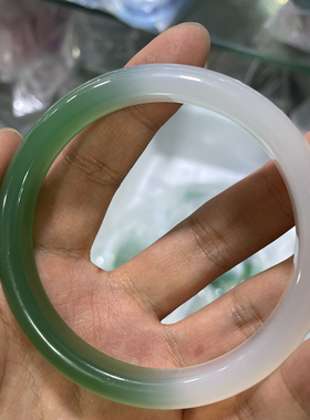 河南南阳石佛寺玉器市场半山水玛瑙手镯玉髓绿色巴西天然正圈