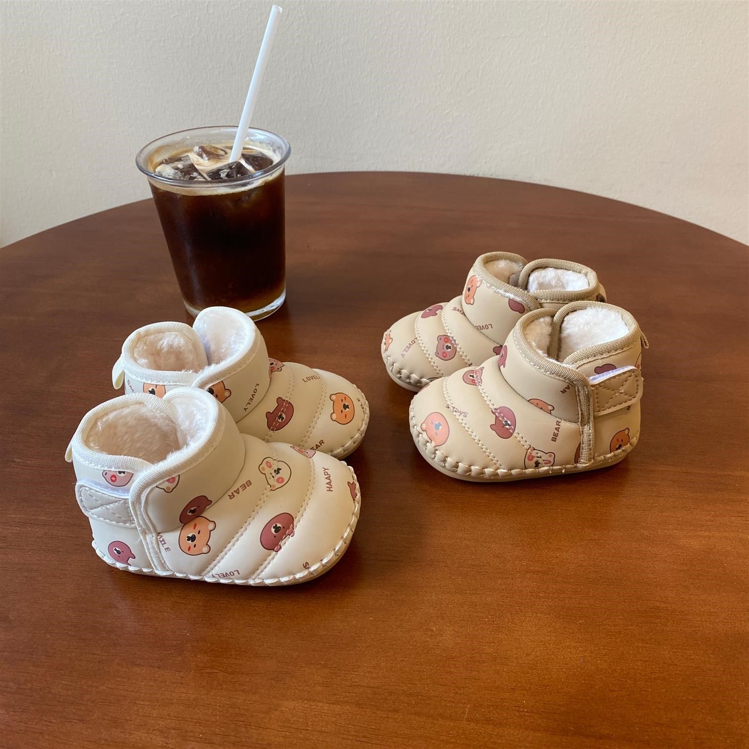 婴儿鞋秋冬季软底不掉0一1岁到12个月男女宝宝加绒软底保暖雪地靴