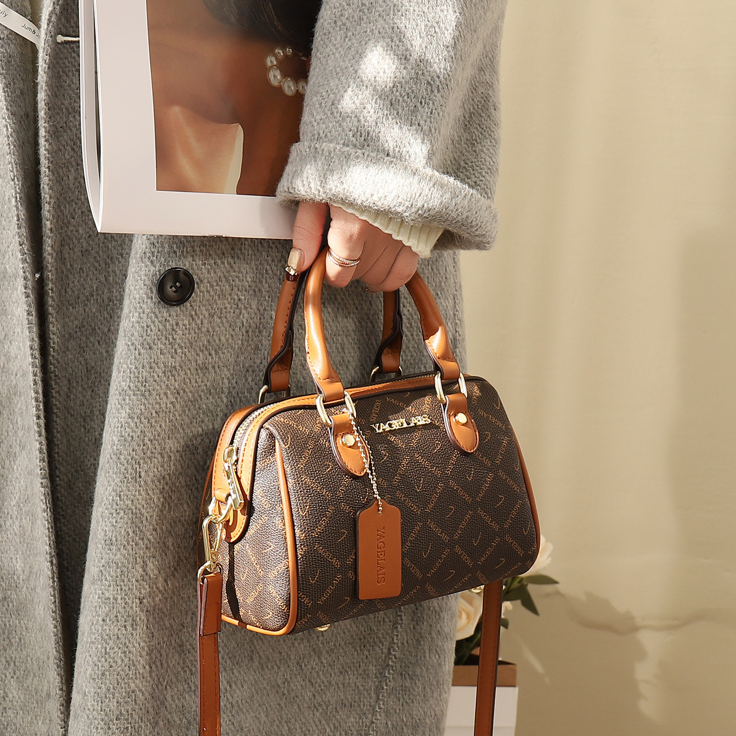 波士顿女包2025秋冬新款复古印花撞色手提包高级通勤巨好看斜挎包,淘宝优惠券,粉丝福利购,淘宝优惠卷