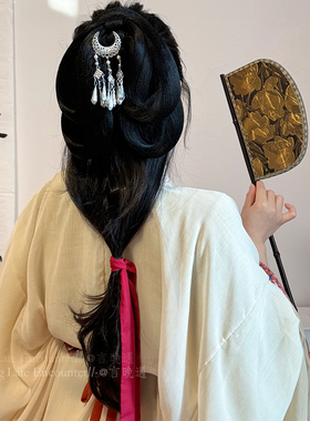 战国袍苗银月牙流苏后压发夹女新中式古风步摇红色飘带汉服发饰品
