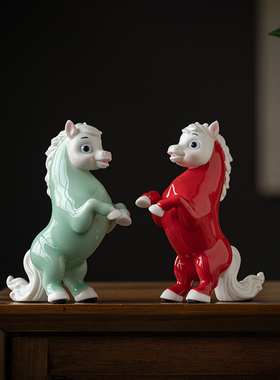 马到成功陶瓷马摆件可爱生肖马