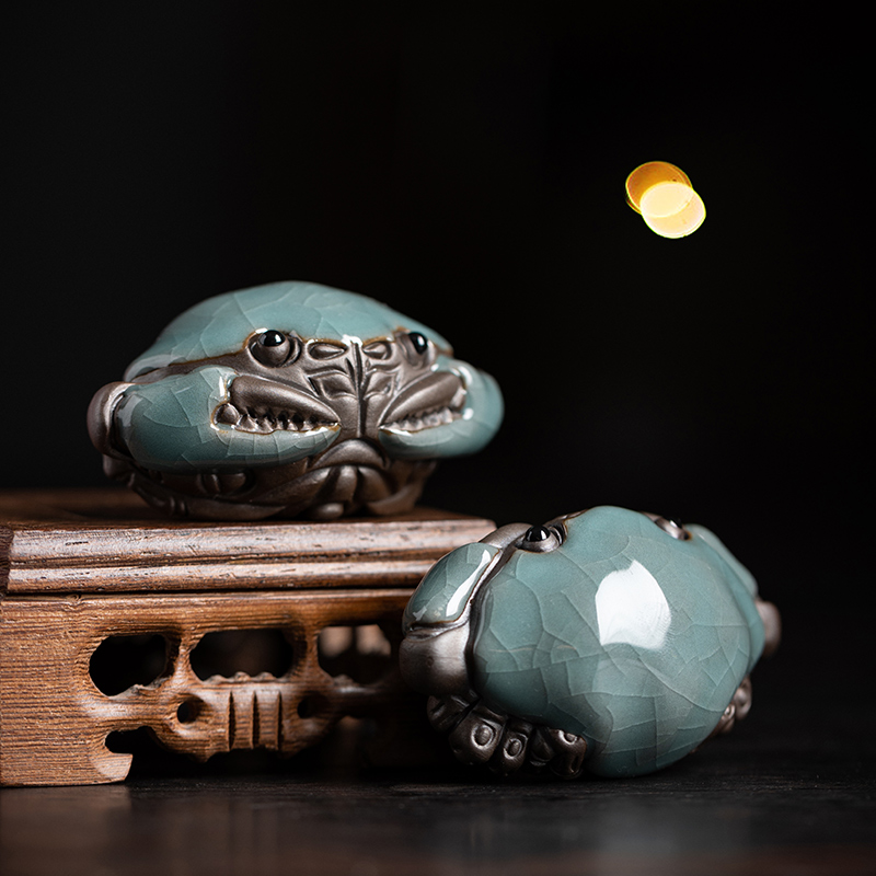 陶瓷小螃蟹茶宠摆件哥窑手工把玩螃蟹可养茶玩创意茶台茶桌装饰品 - 图2