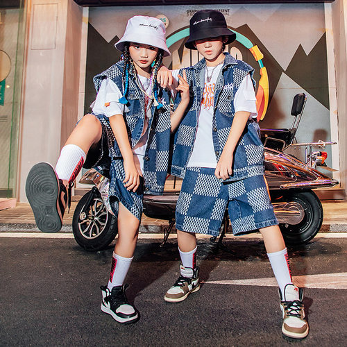 儿童街舞套装男童六一演出服牛仔女孩hiphop走秀服装嘻哈表演服潮 - 图0