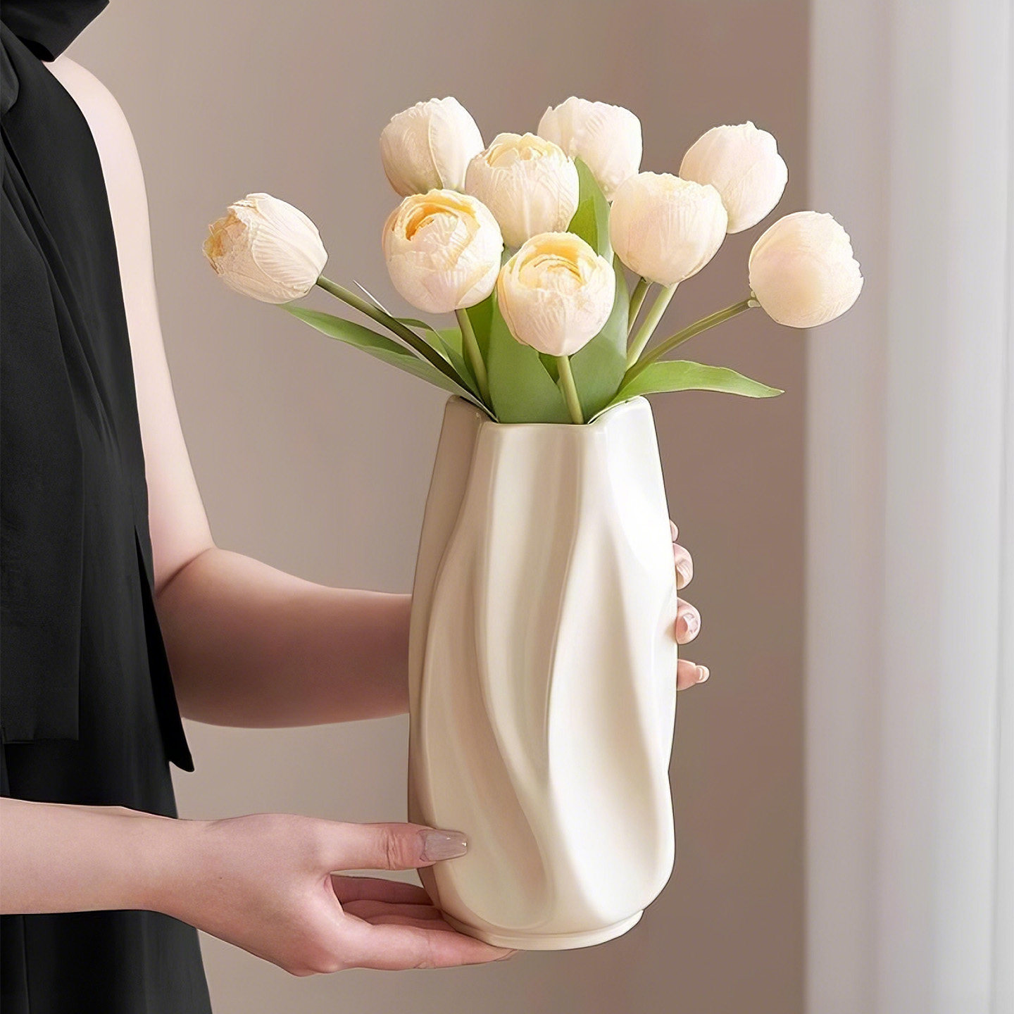 简约高级感陶瓷花瓶轻奢波浪造型家居桌面装饰摆件奶油风水培插花,淘宝优惠券,粉丝福利购,淘宝优惠卷