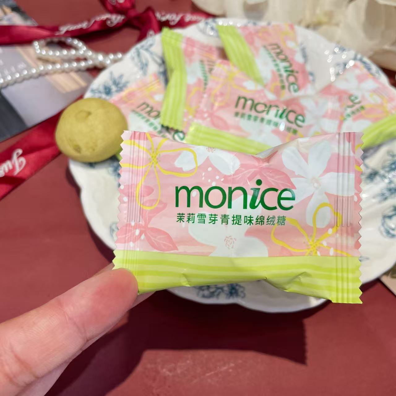 monice茉萘茉莉雪芽青提味綿绒糖高颜值结婚喜糖散装休闲零食糖果 - 图2