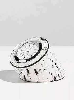 闹钟样板间摆件皮革现代简约