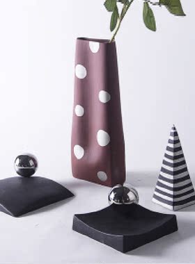 摆件样板间创意陶瓷简约现代