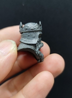 黄铜中空国王武士头盔刀坠汽车钥匙扣大胡子皇冠吊坠挂坠EDC伞坠