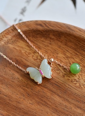 S925银镶和田玉白玉蝴蝶锁骨链玉石吊坠挂件鎏金时尚气质玉坠