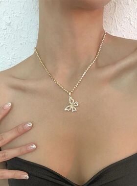 Trendy hollow Stars Shaped Necklace Pendant Chain Women