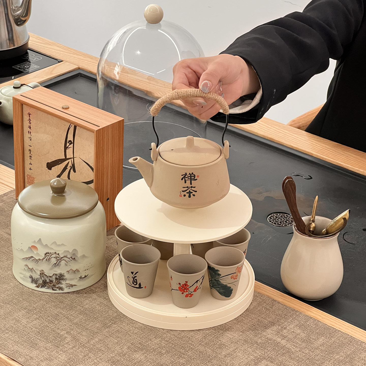 茶具收纳盒旋转带盖防尘透明茶几桌面茶叶茶杯整理存放茶壶置物架,淘宝优惠券,粉丝福利购,淘宝优惠卷