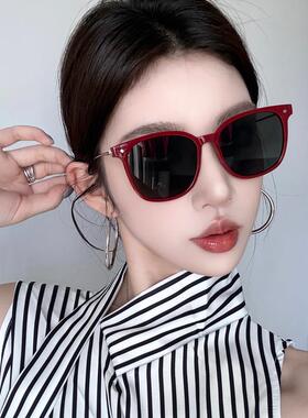 法式红色方框太阳眼镜女太阳眼镜方圆脸抗UV高级感覆古辣妹欧美百