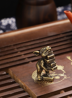生肖猪摆件黄铜招财猪桌面装饰品