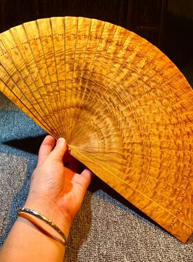 金丝楠木扇子折扇手工文玩便携圆形木制折叠复古中式旗袍苏扇定制