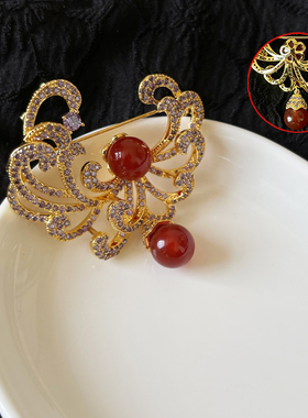 厚镀金女款胸针红玛瑙古风