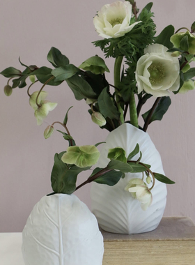 FQR LINING美国WHITEROOM GAIIERY手工雕刻哑光白色叶子花瓶 摆件