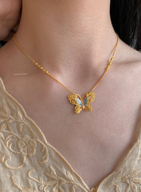 燕归沁芳玉蝴蝶足银轻奢项链女