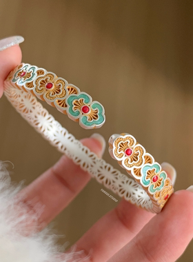 燕归花见青国风足银999.9手镯女