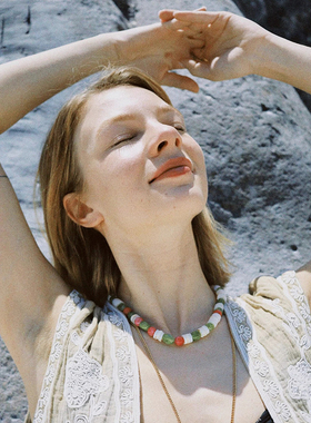 天然贝壳粉绿色手工串珠项链